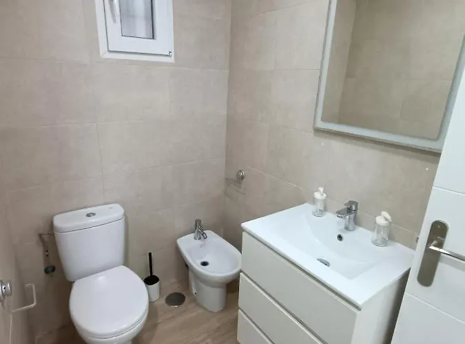 Piso Avenida Junto A La Playa * Cádis