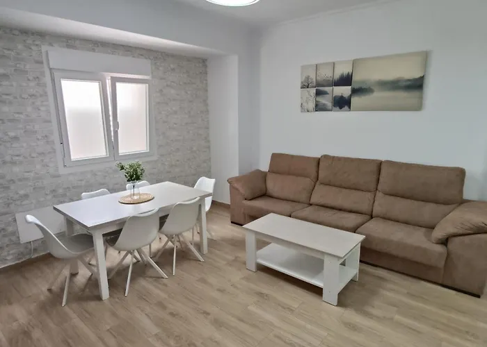 Piso Avenida Junto A La Playa * カディス